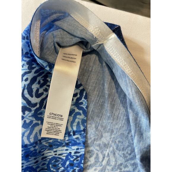 Chico's Women's Blue Ikat Boho Top Size 2 Large Festival Embellished Art To Wear - Picture 7 of 9